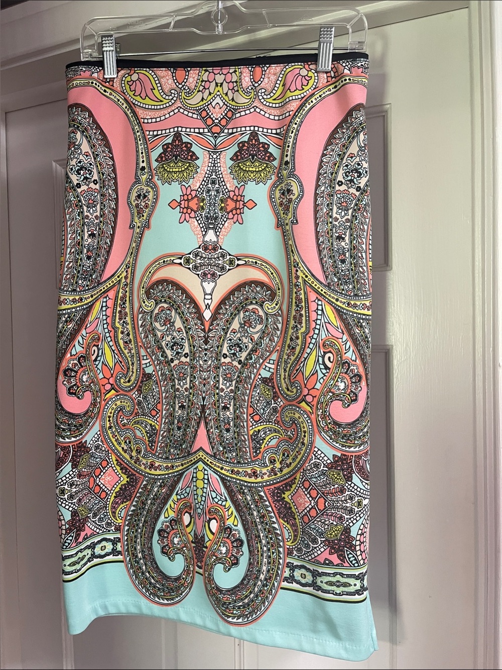 Bisou Bisou Pink and Mint Paisley Pencil Skirt